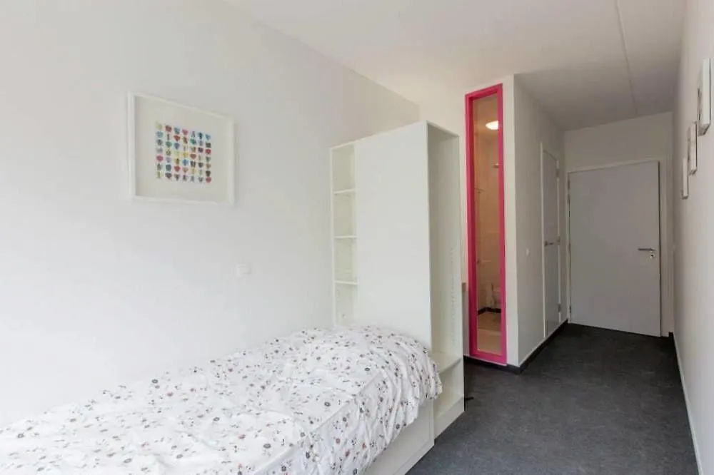 Albergue The Ash Amberes 0*,  Bélgica